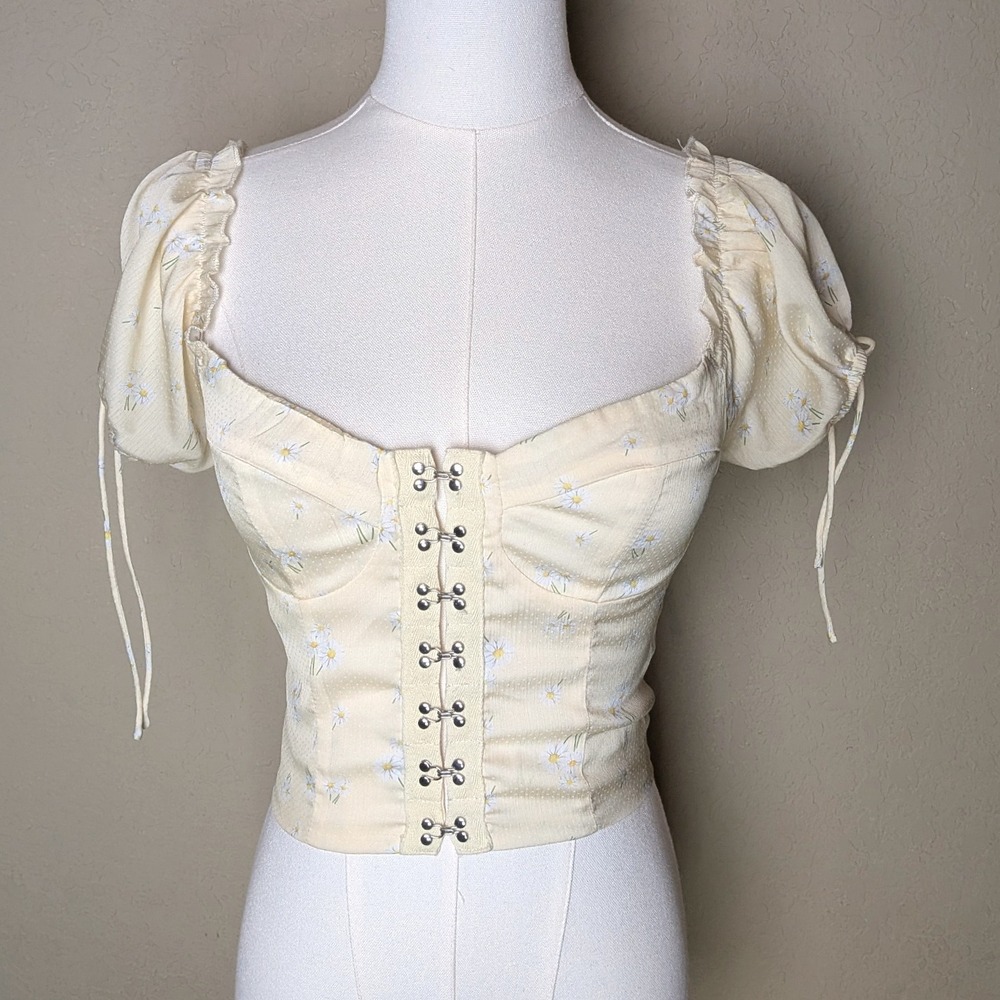 Princess Polly Daisy Floral Milkmaid Crop Top Yellow Puff‎ Sleeve Size 4 Bows